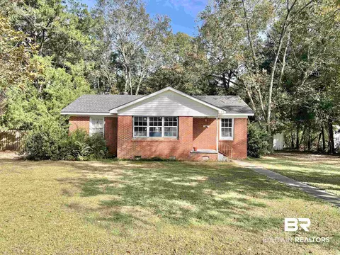 509 5th Ave, Atmore, AL 36502