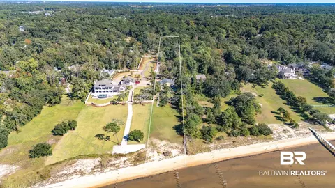 6826 Rockwell Ln, Fairhope, AL 36526