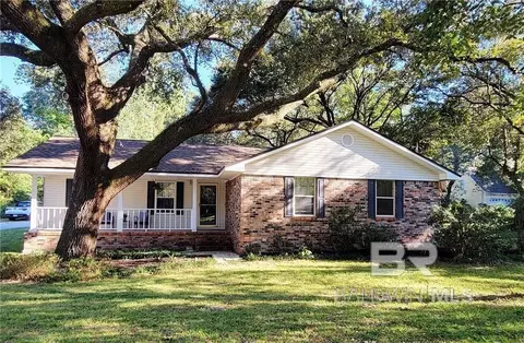 573 Ridgewood Dr, Daphne, AL 36526