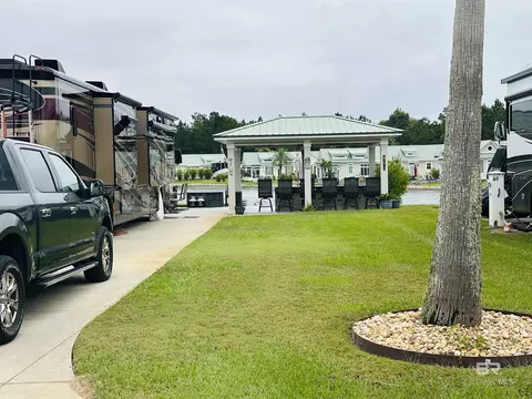 11996 Raptor Ct, Elberta, AL 36530