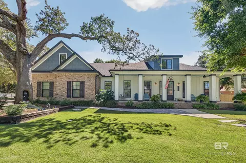 5701 Red Cedar St, Pensacola, FL 32507