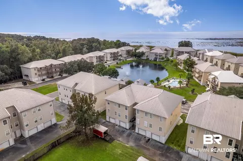 4 Yacht Club Dr #86, Daphne, AL 36526