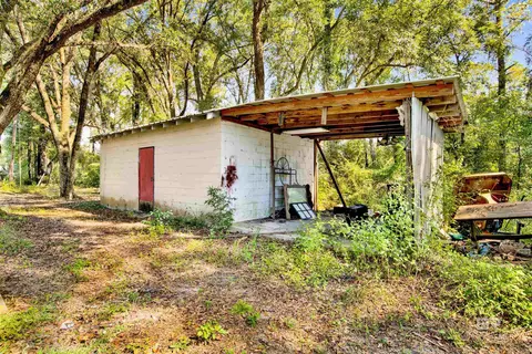 Exterior - 7623 Old Shell Rd, Mobile, AL 36608 photo 7 of 8