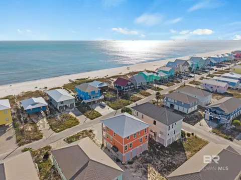 2477 Ponce De Leon Ct, Gulf Shores, AL 36542