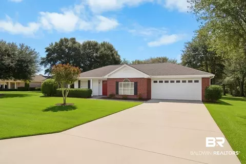 9754 Silverwood Dr, Fairhope, AL 36532