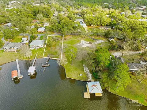 9281 Brighton Ave, Elberta, AL 36530