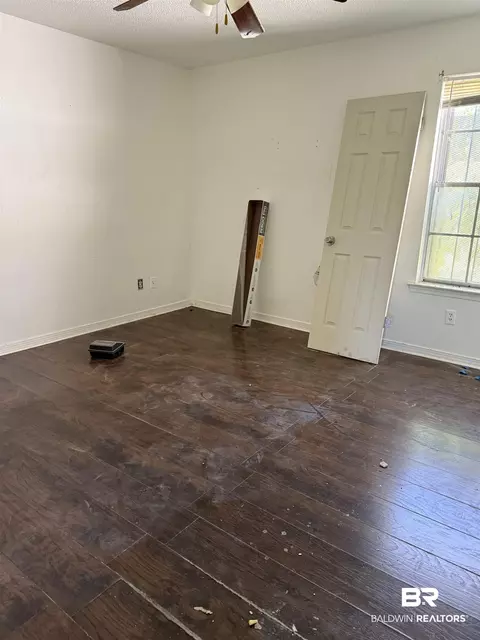 421 Chavers St, Mobile, AL 36617 photo 4