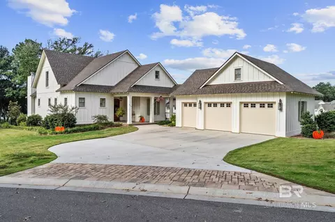 305 Iris Ct, Fairhope, AL 36532