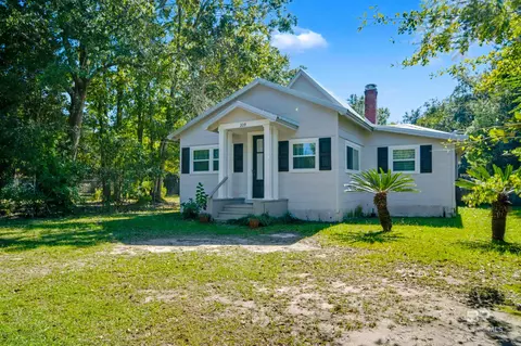 209 W Magnolia Ave, Foley, AL 36535