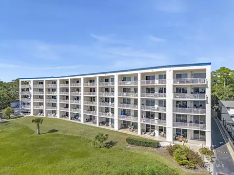 27282 Canal Rd #104, Orange Beach, AL 36561