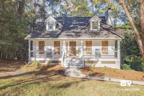 608 Ridgewood Dr, Daphne, AL 36526