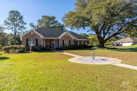 302 Lake Ridge Dr, Fairhope, AL 36532