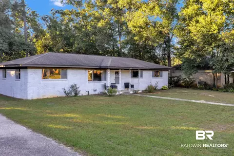 7423 Fairmont Dr, Foley, AL 36535