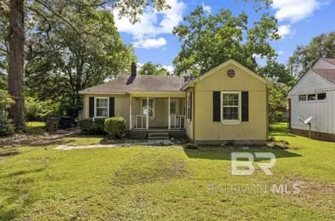 158 Park Dr, Mobile, AL 36606 photo 1