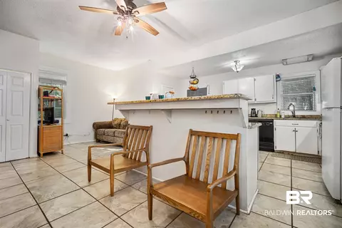 15 Alexander St, Mobile, AL 36607 photo 8