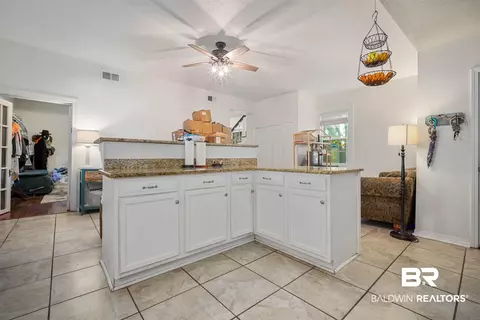 15 Alexander St, Mobile, AL 36607 photo 7