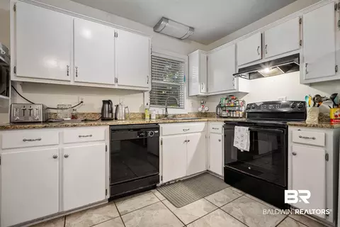 15 Alexander St, Mobile, AL 36607 photo 6