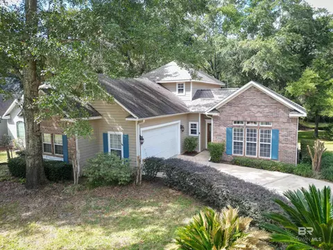 6323 Madison Dr, Gulf Shores, AL 36542