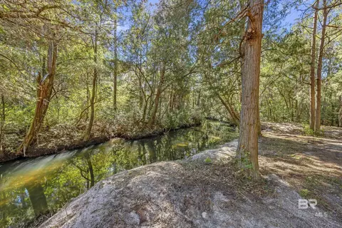 11010 Coleman Ln, Elberta, AL 36530