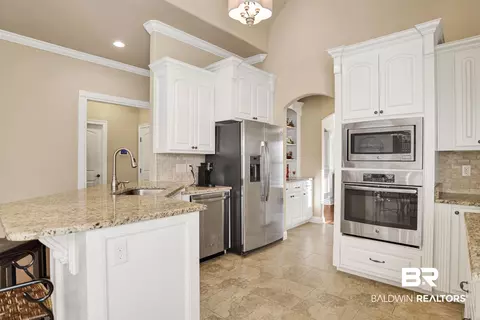 6144 Louise Pl, Mobile, AL 36609 photo 9