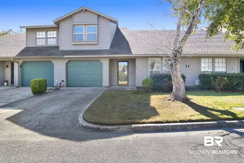 389 Clubhouse Dr #Y 3, Gulf Shores, AL 36542