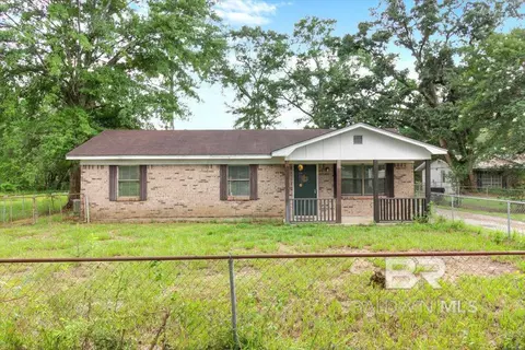 112 E Hurricane Rd, Bay Minette, AL 36507