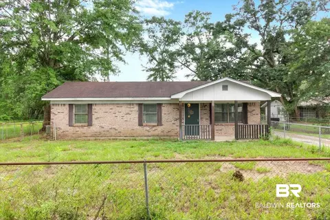 112 E Hurricane Rd, Bay Minette, AL 36507