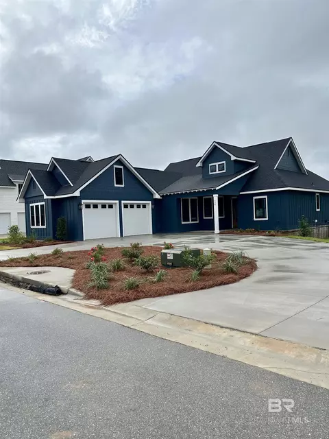 338 Iris Ct, Fairhope, AL 36532