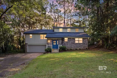 110 Rolling Hill Dr, Daphne, AL 36526