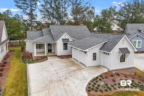 876 Geranium Dr, Fairhope, AL 36532