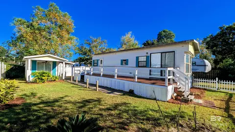 81 Horn Dr, Lillian, AL 36549