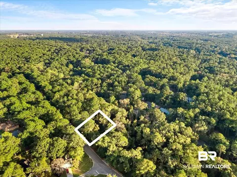 233 Rolling Hill Dr, Daphne, AL 36526 photo 2