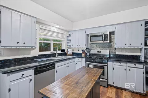2103 Upham Pl, Mobile, AL 36607 photo 7