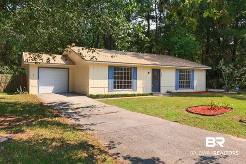 108 Nicole Pl, Daphne, AL 36526