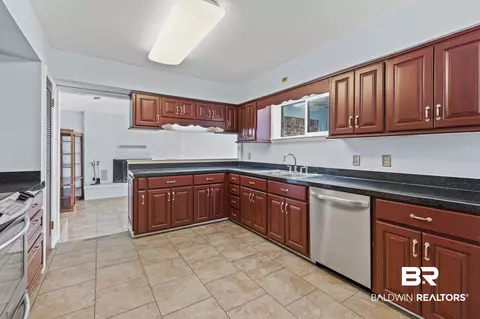 3913 Pembrocke Ave, Mobile, AL 36608 photo 10