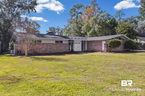 3913 Pembrocke Ave, Mobile, AL 36608 photo 2