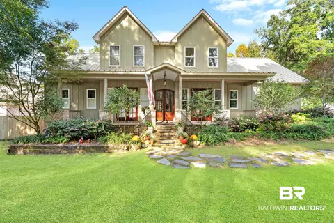 6267 Nelson Dr, Fairhope, AL 36532
