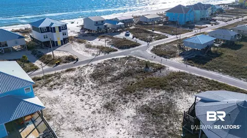 550 Triple Tail Ln, Gulf Shores, AL 36542
