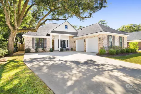 710 Van Ave, Daphne, AL 36526