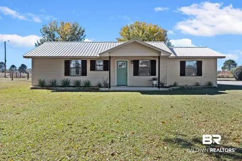 40 Blacksher Rd, Atmore, AL 36502