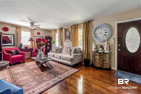 109 Esplanade Ave, Mobile, AL 36606 photo 4
