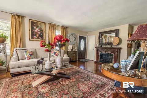 109 Esplanade Ave, Mobile, AL 36606 photo 5