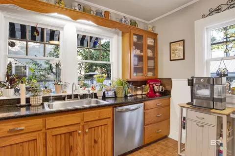 300 Park Ave, Mobile, AL 36607 photo 18