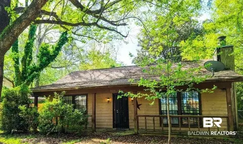 4131 Springdale Rd, Mobile, AL 36609