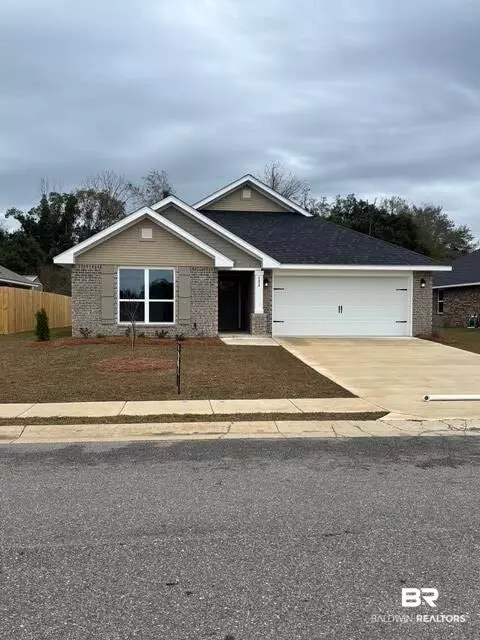 688 Mayflower Dr, Foley, AL 36535
