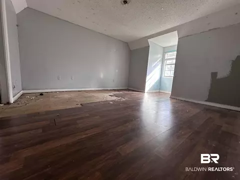 621 E Walker Ave, Foley, AL 36535 photo 6