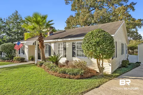 18 York Pl, Mobile, AL 36608 photo 2