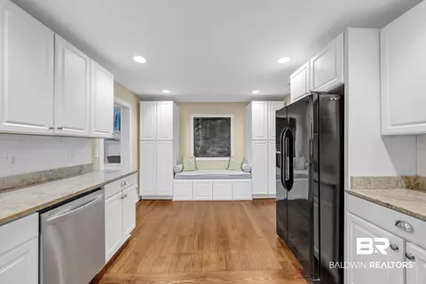 18 York Pl, Mobile, AL 36608 photo 10