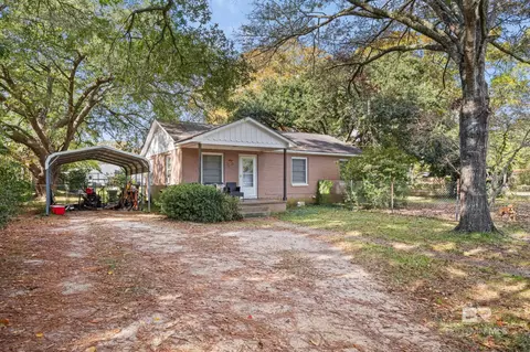 1605 Mcmillan Ave, Bay Minette, AL 36507