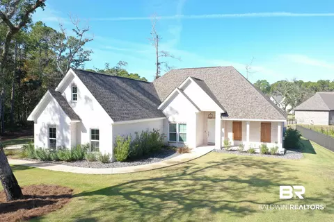 13 Natures Trl, Gulf Shores, AL 36542
